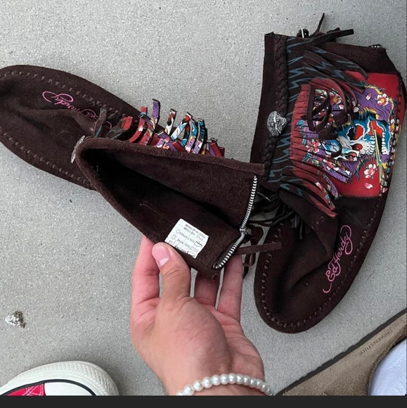Ed Hardy 8.5 moccasins - Picture 2 of 4